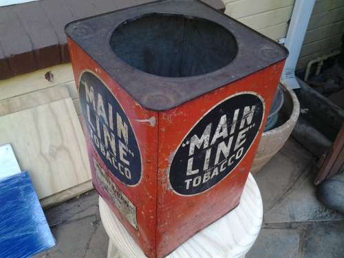 ANTIQUE TOBACCO TIN
